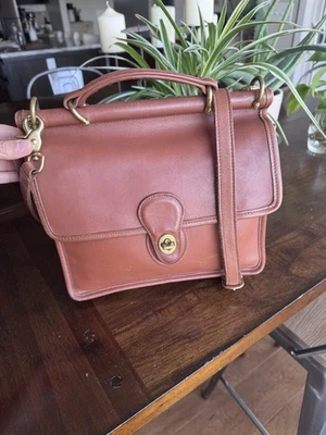 Vintage Coach 9927 Willis bag British tan F9B-9927 - Image 1 of 4