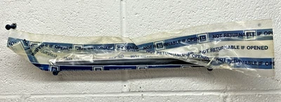 Novo OEM Guarnição de Para-lama Frontal Azul GM 12308770 1983-1984 Oldsmobile Cutlass (884) - Imagem 1 de 4