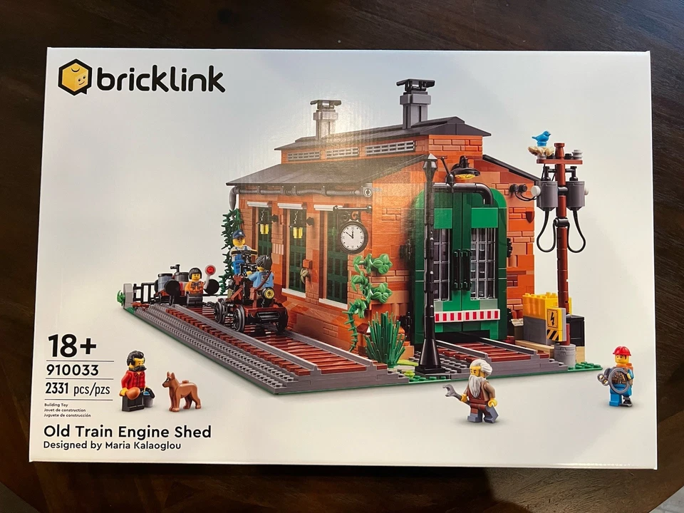 LEGO Bricklink 910033: Old Train Engine Shed, New and Sealed in Box - Image 1 of 2