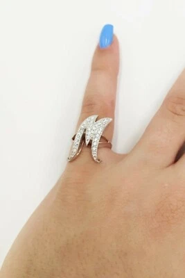 ALFABETO GRANDE LETTERA M CON ZIRCONI IN ARGENTO 925 RODIATO IN ORO BIANCO 18KT - Immagine 1 di 3