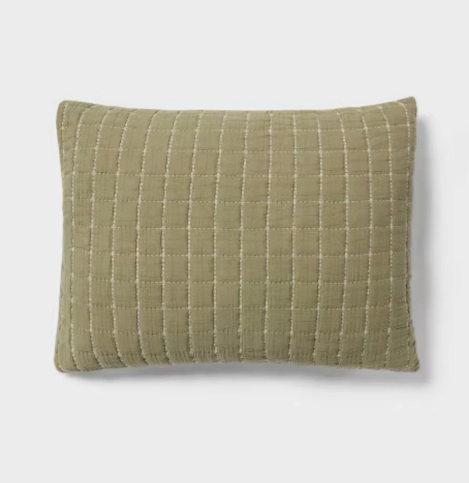 Threshold STANDARD Crinkle Yarn Dyed Moss Green 20 " Pillow Sham