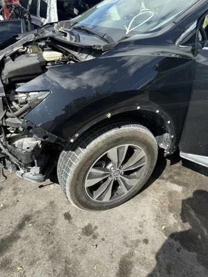 Guardabarros izquierdo del lado del conductor Nissan Murano 2015-2024🔥 Foto 1 de 4