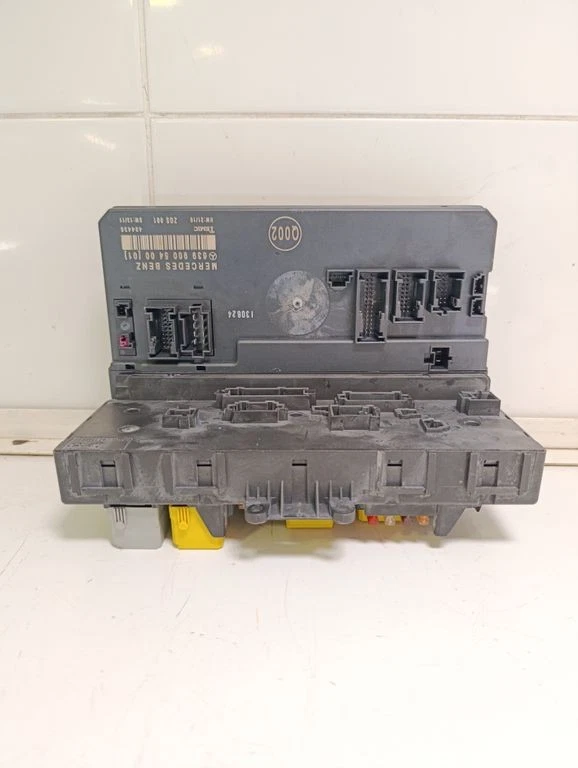 Centralina SAM Diesel Mercedes Vito Viano W639 2005 A6395450801 BOS112889 - Immagine 1 di 4