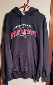 New England Patriots Hooded Sweatshirt Size XLarge Vintage Hoodie NFL Football - Picture 1 of 3