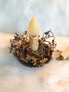 Primitive Candle Light Plug In Tin Stars Berry Wreath Folk Art Americana Decor - Picture 1 of 6