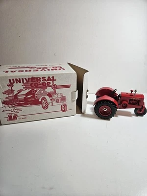 1/16 Universal CO-OP No. 1 SpecCast Limited Edition #1748 - Image 1 of 4