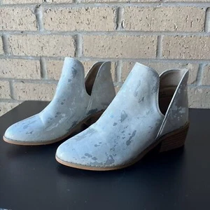 Boutique by Corky's Wayland Ankle Bootie Size 6 White & Metallic Silver - Bild 1 von 8