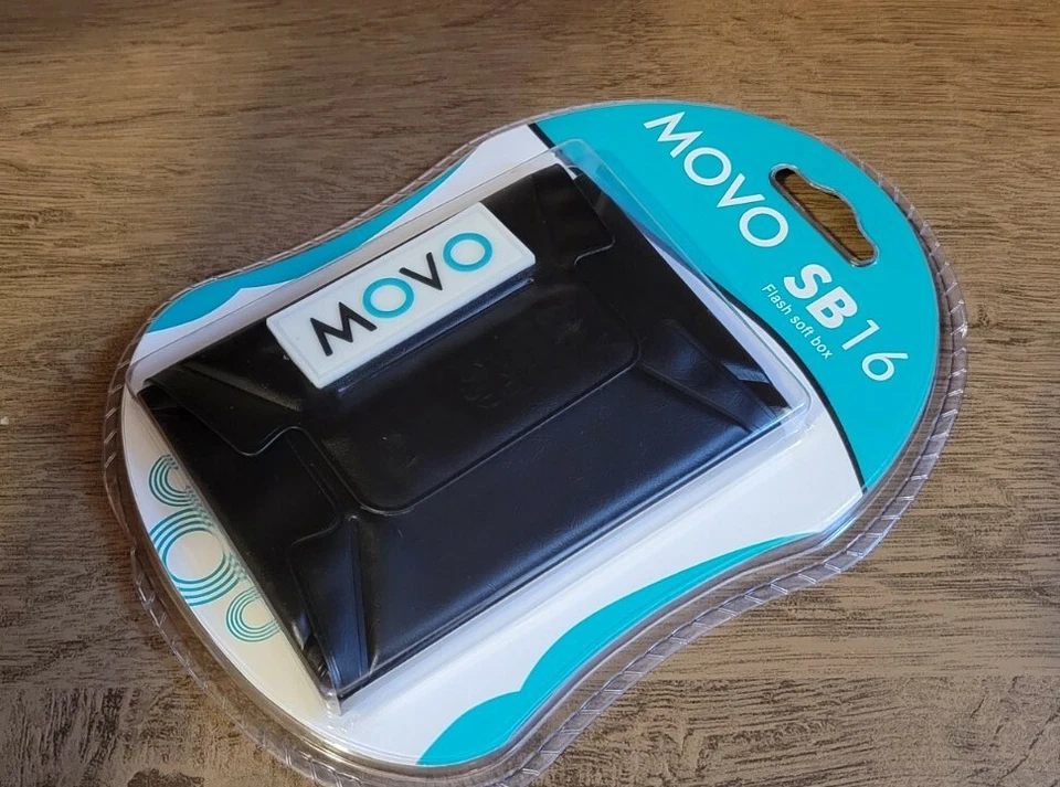 (1 Qty) MOVO SB16 Universal Mini SoftBox Flash Diffuser with 6 color gels - Image 1 of 3