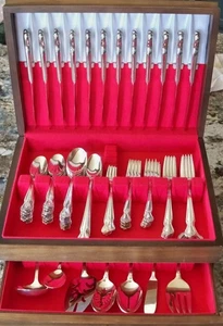 Wm ROGERS & SON SILVERPLATE FLATWARE DAYBREAK /ELEGANT LADY 1952 w/STORAGE BOX - Picture 1 of 17