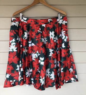 ModCloth Poinsettia Skirt Size 1X Flare Satin Lined Pockets Christmas Holiday - Image 1 of 4