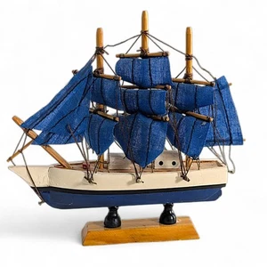 Mini modellino barca a vela nave in legno vintage arredamento nautico casa - Foto 1 di 10