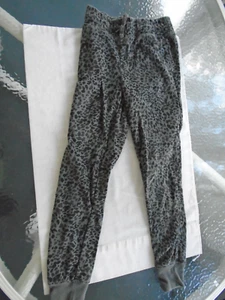 Old Navy Girls Size L (10 - 12) Gray/Black Stretch Pants W/Cuffs Animal Print - Picture 1 of 3