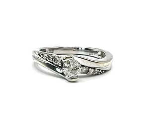 9ct White Gold 0.33ct Round Diamond Solitaire Twist Accents Engagement Ring Sz L - Picture 1 of 9