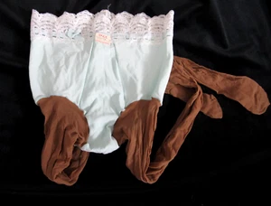Vintage Olga NWT Wunder Pantsliner Panties Nylon Stockings Suntan Nylons M - Picture 1 of 4
