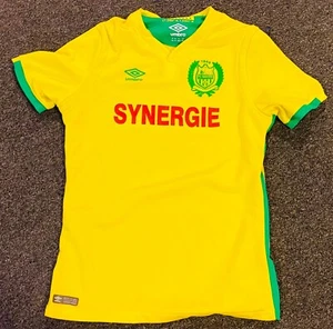 Youth XL Umbro 2017/18 FC Nantes Soccer Jersey football France - Picture 1 of 5