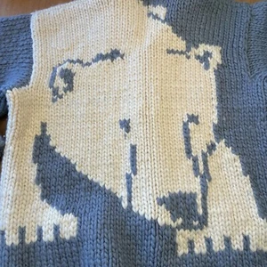 117 VTG Cowichan FAB Canada POLAR BEAR Wool  CARDIGAN Sweater Unisex Intarsia - Picture 1 of 10