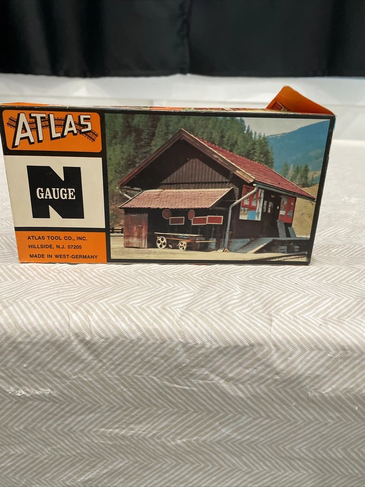 Atlas N Gauge Freight Station Vintage Unbuilt Kit 2825-150 Western Germany  - Image 1 of 1