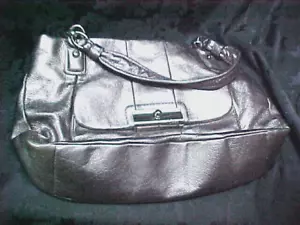 COACH 16814 KRISTIN ZIP TOTE SILVER PEBBLE LEATHER PRE-OWENED - Picture 1 of 10