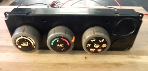 Nissan Titan Climate Heater A/C Control 05-07 27500-ZH400 D2525400 - Picture 1 of 6
