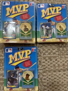 1990 MLB MVP John Olerud, Bernie Williams,  Milt Cutler Pins- 10 Lot Baseball - Picture 1 of 6