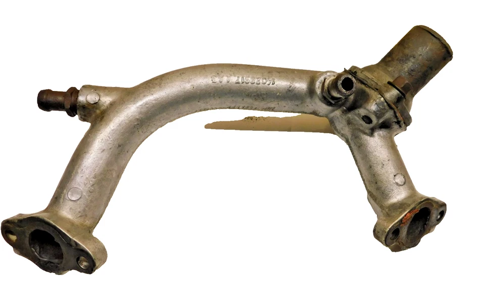 Carcasa termostato diésel Chevy GMC 1982-93 6,2 L refrigerante crossover # 14028917 Foto 1 de 3