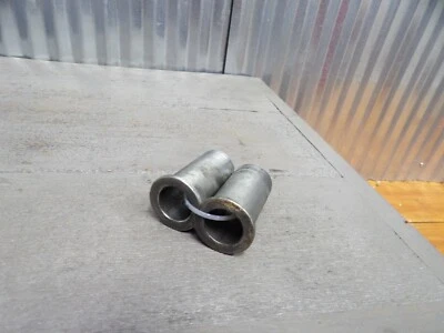 06-20 Kawasaki Vulcan VN900 B/D/C FRONT AXLE SPACERS 92152-0349 - Image 1 of 2