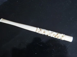 schöne alte Antike Zigaretten Spitze Bein beschnitzt  15,5cm  Sammlerstück - Bild 1 von 4