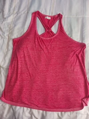 Maurices 24/7 Red  - Изображение 1 из 4