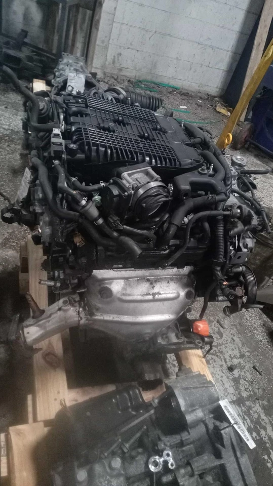 Conjunto completo de motor usado se adapta a: Infiniti G37 VQ37VHR 2013 AWD desde 4/13 grados Foto 1 de 4