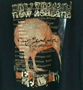 New Zealand Men's Black Short Sleeve T-Shirt Size Small NWT Travel Tourist - Picture 1 of 7