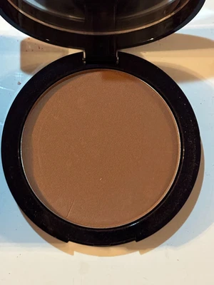 Avon fmg Colors of LOVE Heart-Warming Bronzer Matte MINERAL POWDER ~ SUNSET KISS - Image 1 of 2