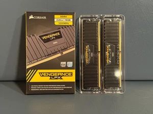 CORSAIR VENGEANCE LPX 16GB (2x8GB) PC4-25600 (DDR4-3200) C16 Memory Kit Black - Afbeelding 1 van 2