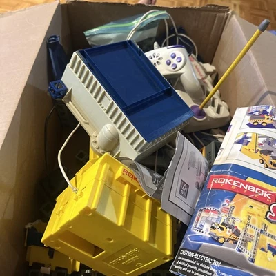 Juego de inicio Rokenbok Rok muchas piezas y manual Foto 1 de 4