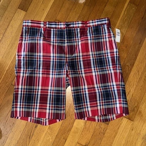 New NWT IZOD Golf Shorts Mens Straight Fit Red Blue Plaid Flat Front Size 38 - Picture 1 of 14