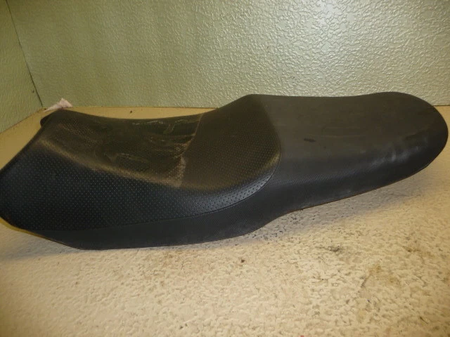 2002 SUZUKI BANDIT 600S SEAT  - Image 1 of 1