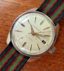 1970 Caravelle (Bulova) 17J Swiss Automatic Calendar Mens Stainless Steel Watch