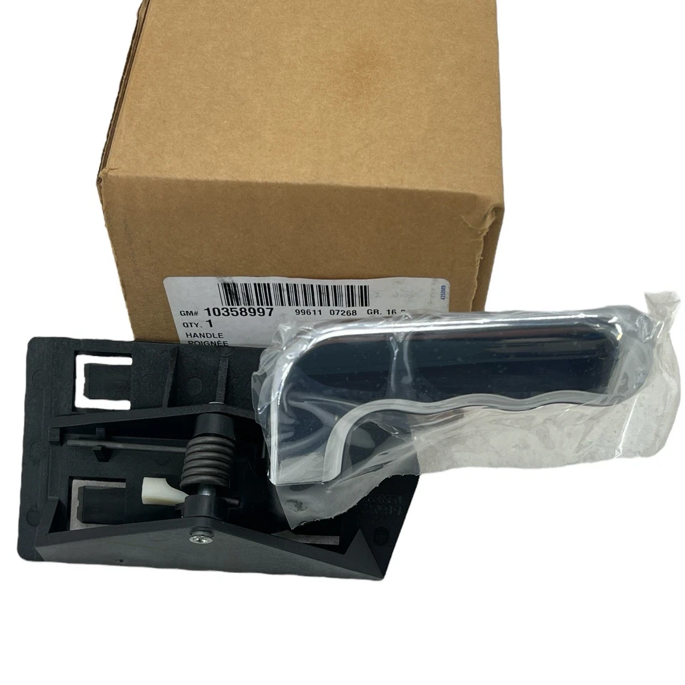 10358997 GM GMC Manija de puerta interior del lado del conductor Silverado Sierra Yucon Escalade Foto 1 de 4