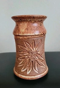 Vaso di fiori vintage in gres ceramica artistica firmato studio KRIS PIXTON alto 6" - Foto 1 di 12