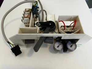 Sirona C+ Anschlussblock Wasser Luft Dental Behandlungseiheit - Bild 1 von 1