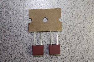 10pcs T2.5A 2.5 Amp Square Slow Blow Micro Fuse for EMERSON Philips Power Board - Picture 1 of 2