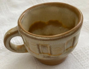 Frankoma Pottery Coffee Cup 94C Desert Gold Wagon Wheel 1 HANDLE MUG - Picture 1 of 6