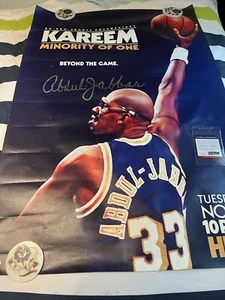 "Póster automático Kareem Abdul Jabbar firmado certificado de ADN Psa grande 40""x27"" raro"  - Imagen 1 de 10