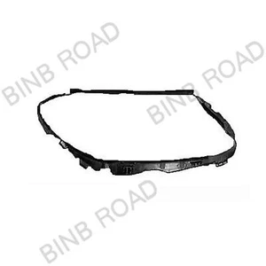 NEW FOR MERCEDES BENZ MB C W205 HEADLIGHT GASKET SEALING FRAME RIGHT - Picture 1 of 2