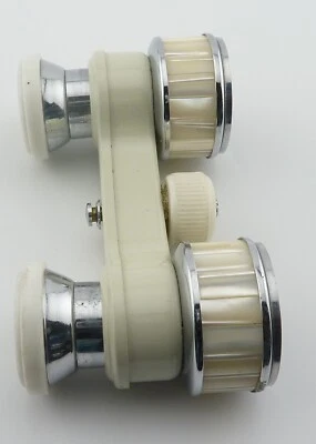 Vintage Opera Mother of Pearl Theater Binoculars Sportiere  2.5x25 Coated Japan - Image 1 of 4