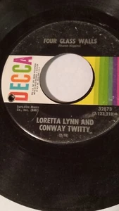 Loretta Lynn/Conway Twitty - Four Glass walls/ Lead Me On - 7" 45 rpm-D 46 - Picture 1 of 2