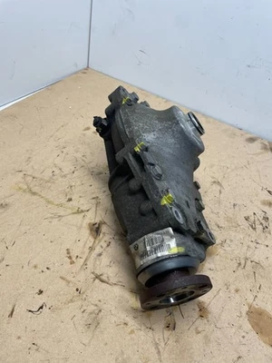 Diferencial delantero BMW 320ix 328xi 335xi 428xi 435xi X5 X6 31507590898 OEM usado Foto 1 de 4