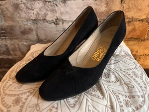 Salvatore Ferragamo Vintage Black Suede Shoes Size 5.5 U.K. 38.5 EU. 8 B U.S. - Picture 1 of 14