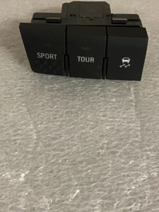 2011-2013 Buick Regal Traction Control Switch 13329186 New OEM - Foto 1 di 2