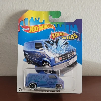 Hot Wheels - Cambios de color - Dodge Custom Van '77 - Logo Treasure Hunt Nuevo en paquete Difícil de encontrar  Foto 1 de 2