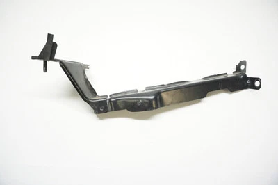 Soporte guardabarros izquierdo audi a4 2009-2012 8k0821135c Foto 1 de 3